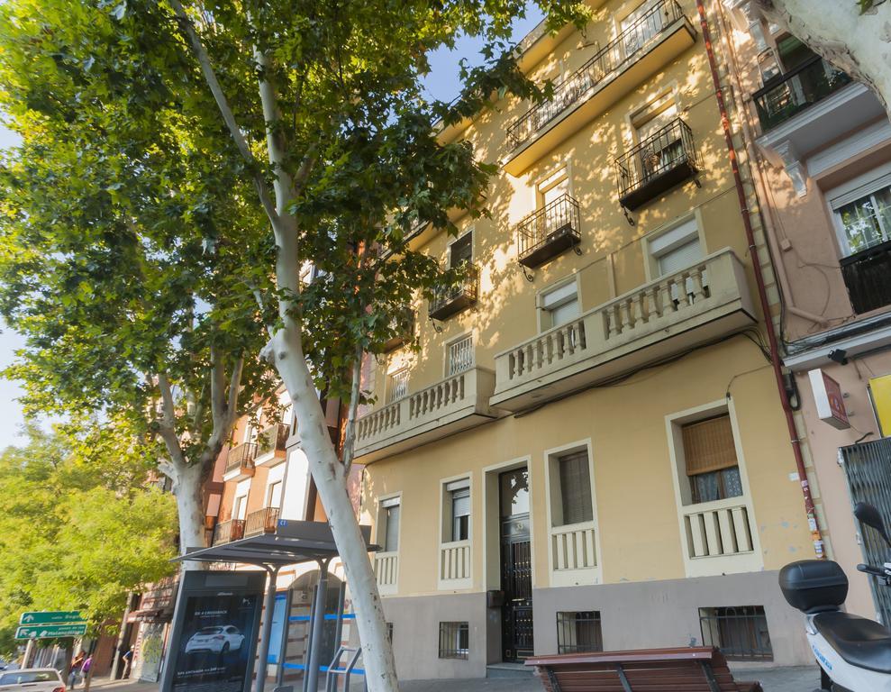 Dobo Rooms Ronda De Segovia Madrid Bagian luar foto